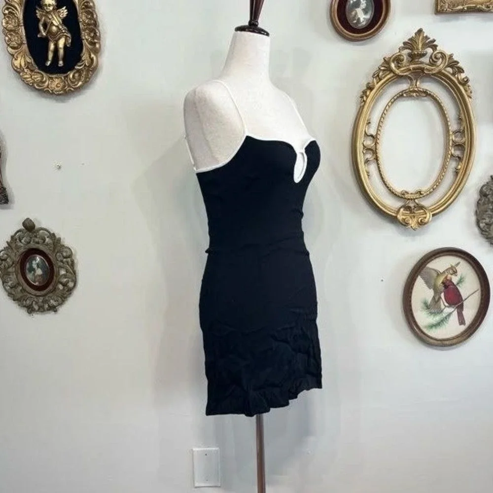 Reformation Black & White Contrast Mini Dress - Size 4 - Picture 2 of 8